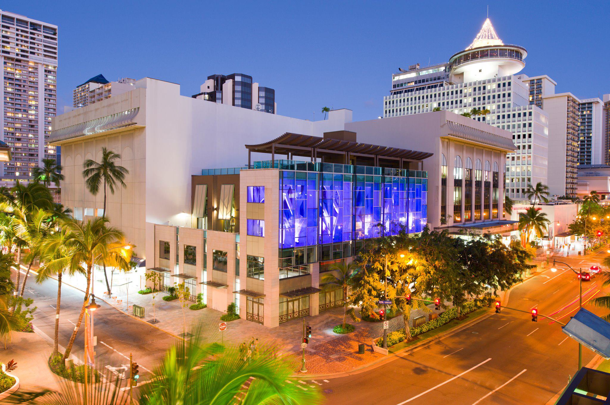 Oahu Waikiki Shopping Plaza