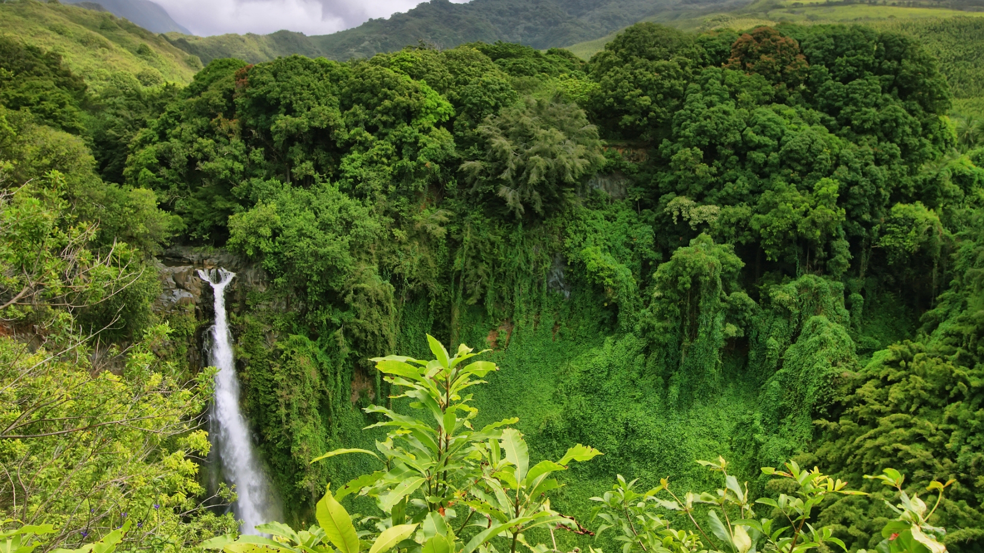 Makahiku Falls