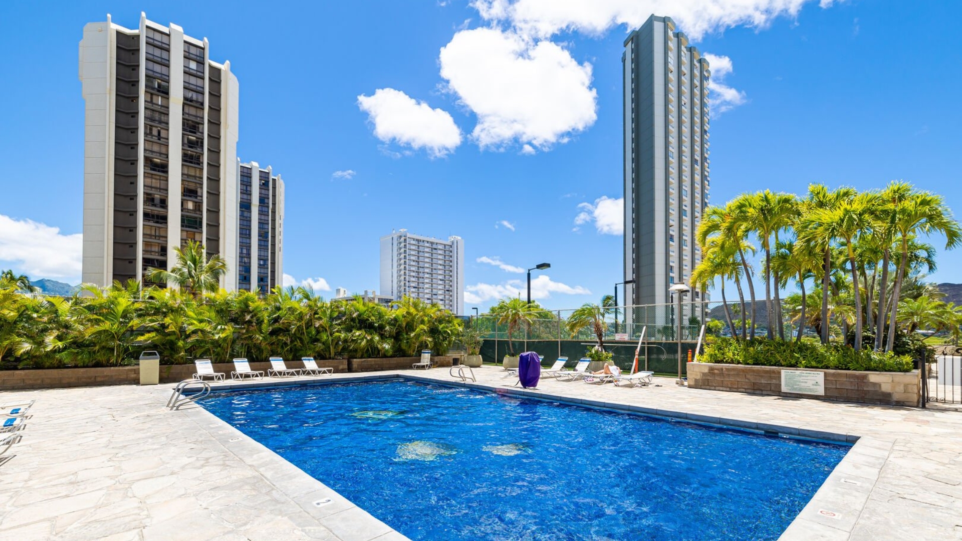 Waikiki Sunset - Short-Term Condos in Waikiki