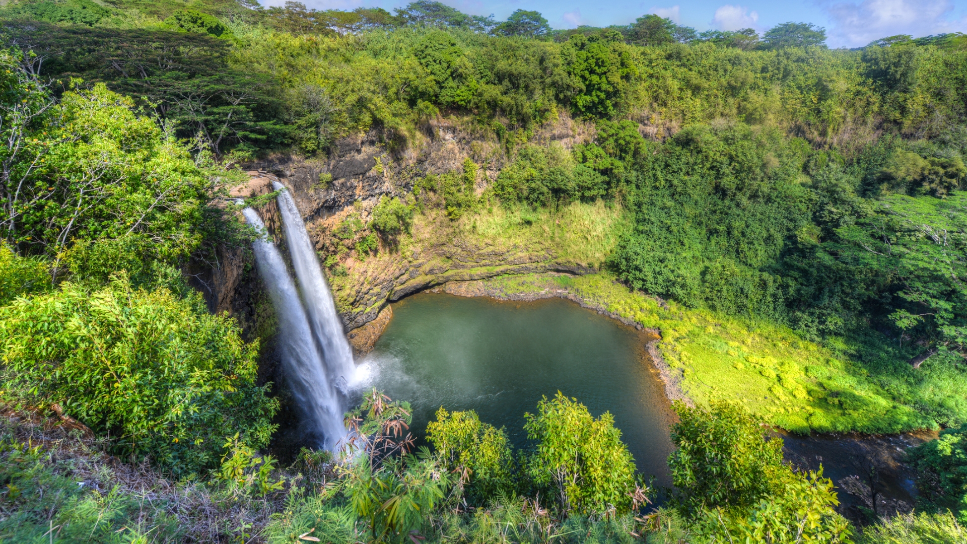 Wailua Falls - Stunning Waterfall in Hawaii