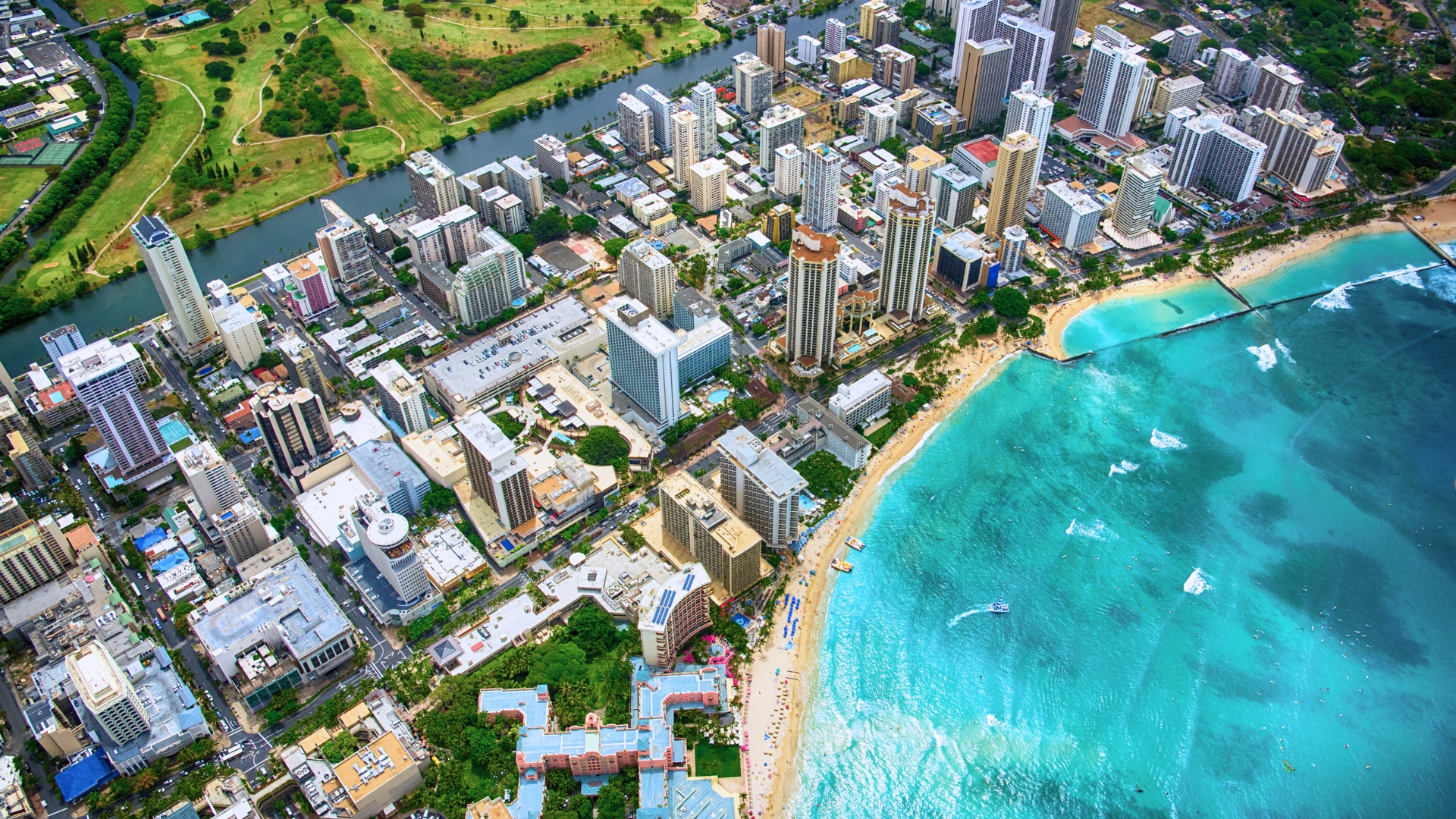 About Waikiki Condotels