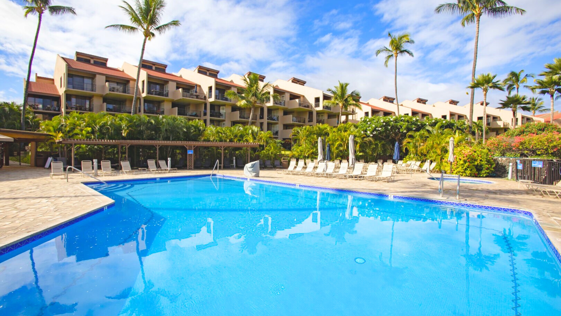 Maui Vacation Rentals with Community Pool