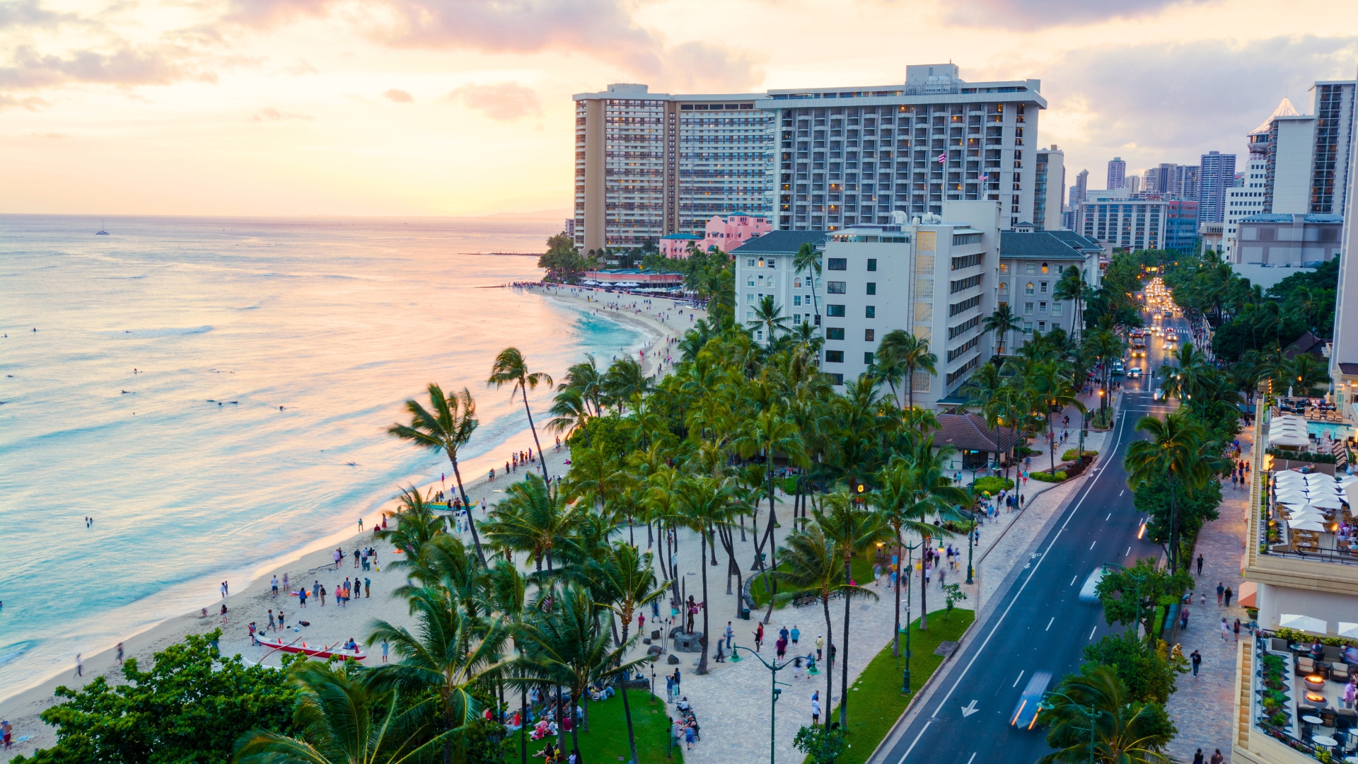 Oahu Shopping Guide - Kalakaua Avenue and More